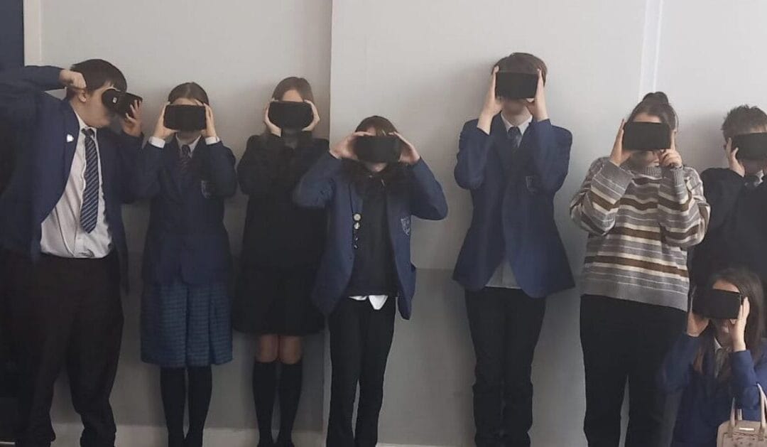 Students Dive into Virtual Reality to Explore Animals, Space, and the Human Body